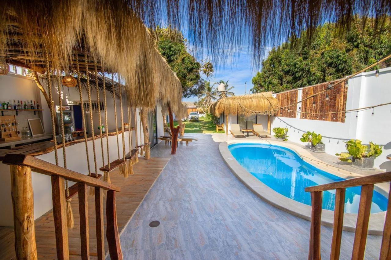 Hotel Boutique Beso De Sal Колан Экстерьер фото