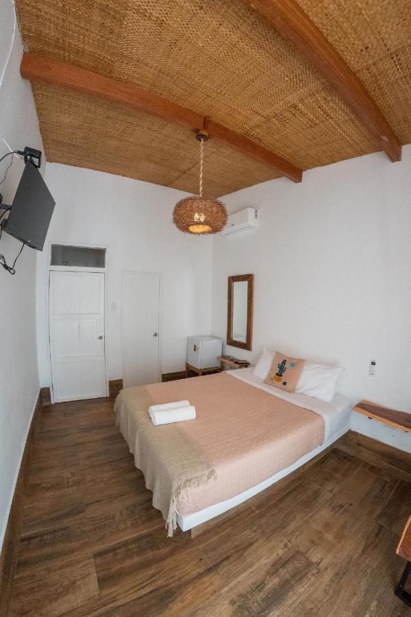 Hotel Boutique Beso De Sal Колан Экстерьер фото