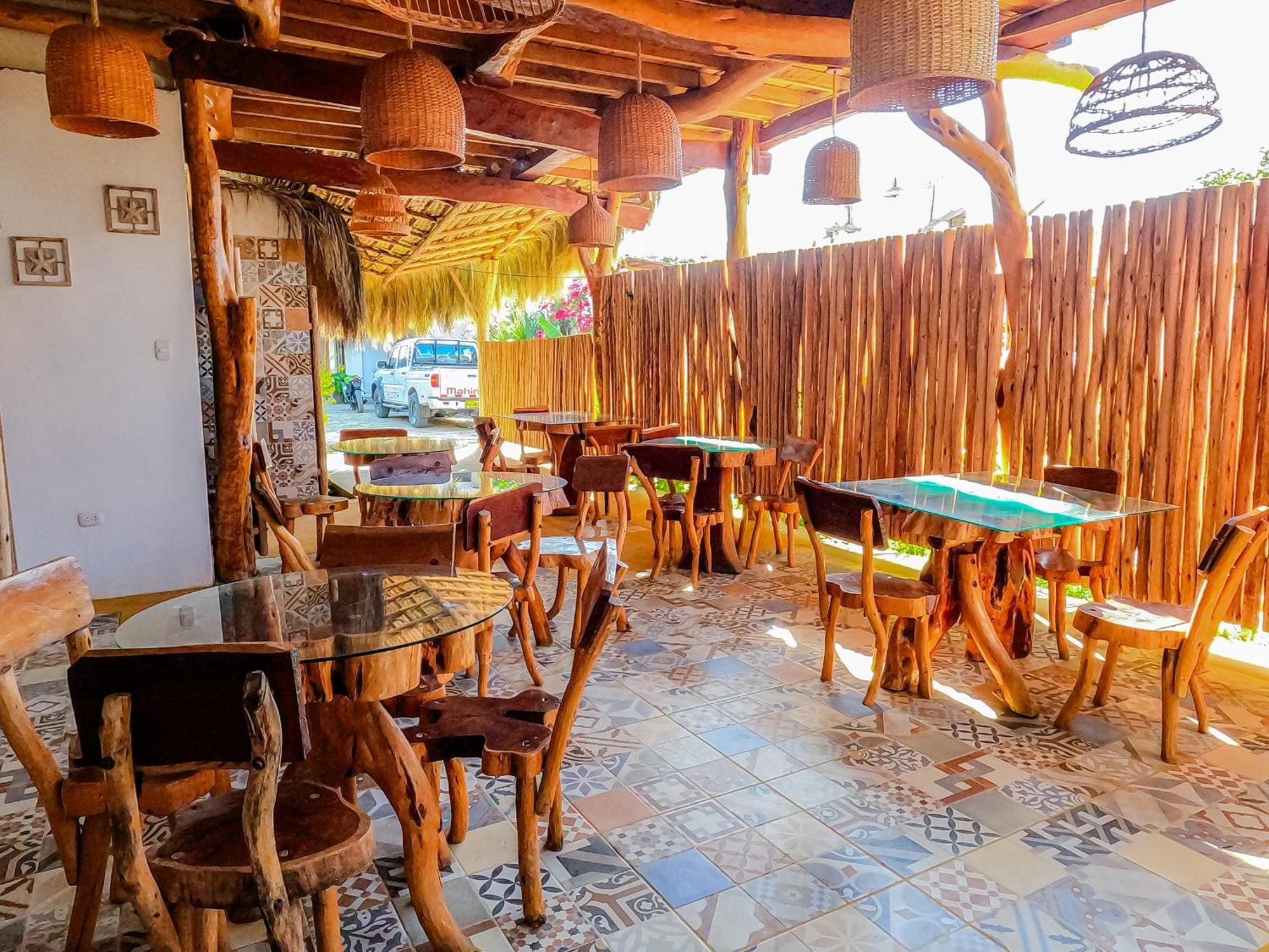 Hotel Boutique Beso De Sal Колан Экстерьер фото
